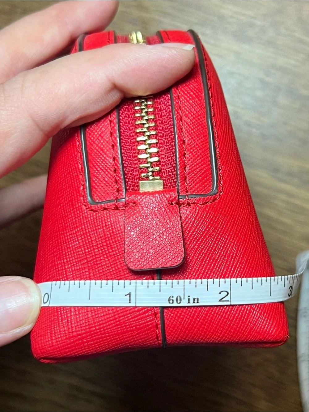 Tory Burch Robinson Small Makeup Bag in Brilliant Red